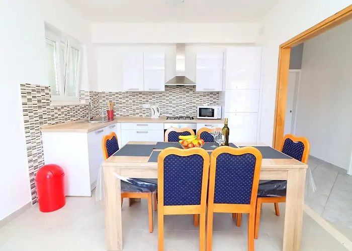 Radojkovi - Comfort Two Bedroom With Terrace And Sea View A2 Apartamento *