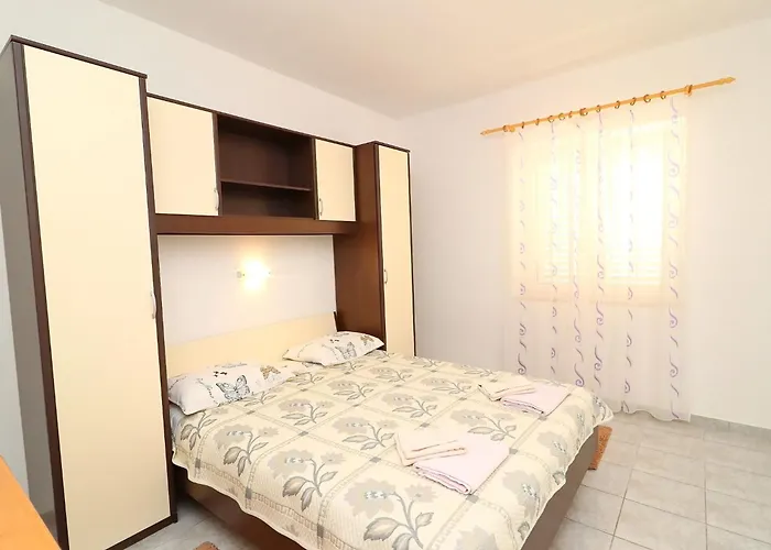 Apartamento Radojkovi - Comfort Two Bedroom With Terrace And Sea View A2 *