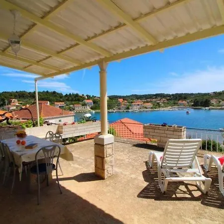 Radojkovi - Comfort Two Bedroom With Terrace And Sea View A2 Apartment Lumbarda