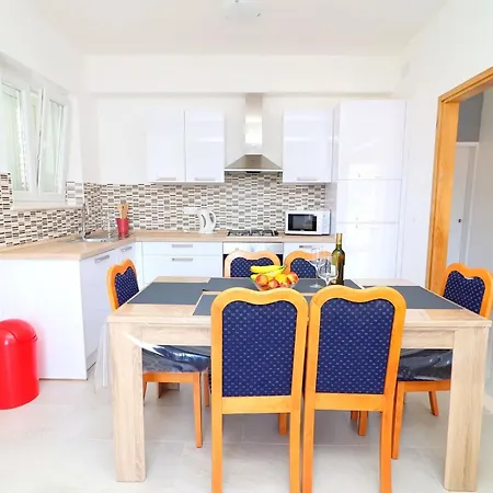 Radojkovi - Comfort Two Bedroom With Terrace And Sea View A2 Apartment *