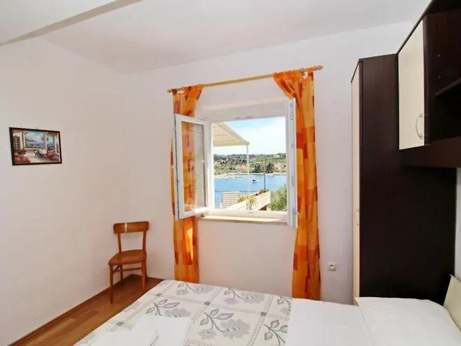 Radojkovi - Comfort Two Bedroom With Terrace And Sea View A2 * Lumbarda